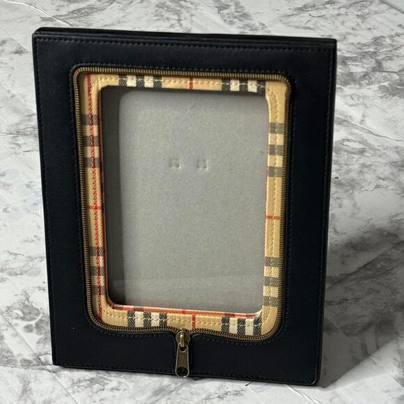 Burberry Style Picture Frame 5x8‎ - Picture 1 of 2